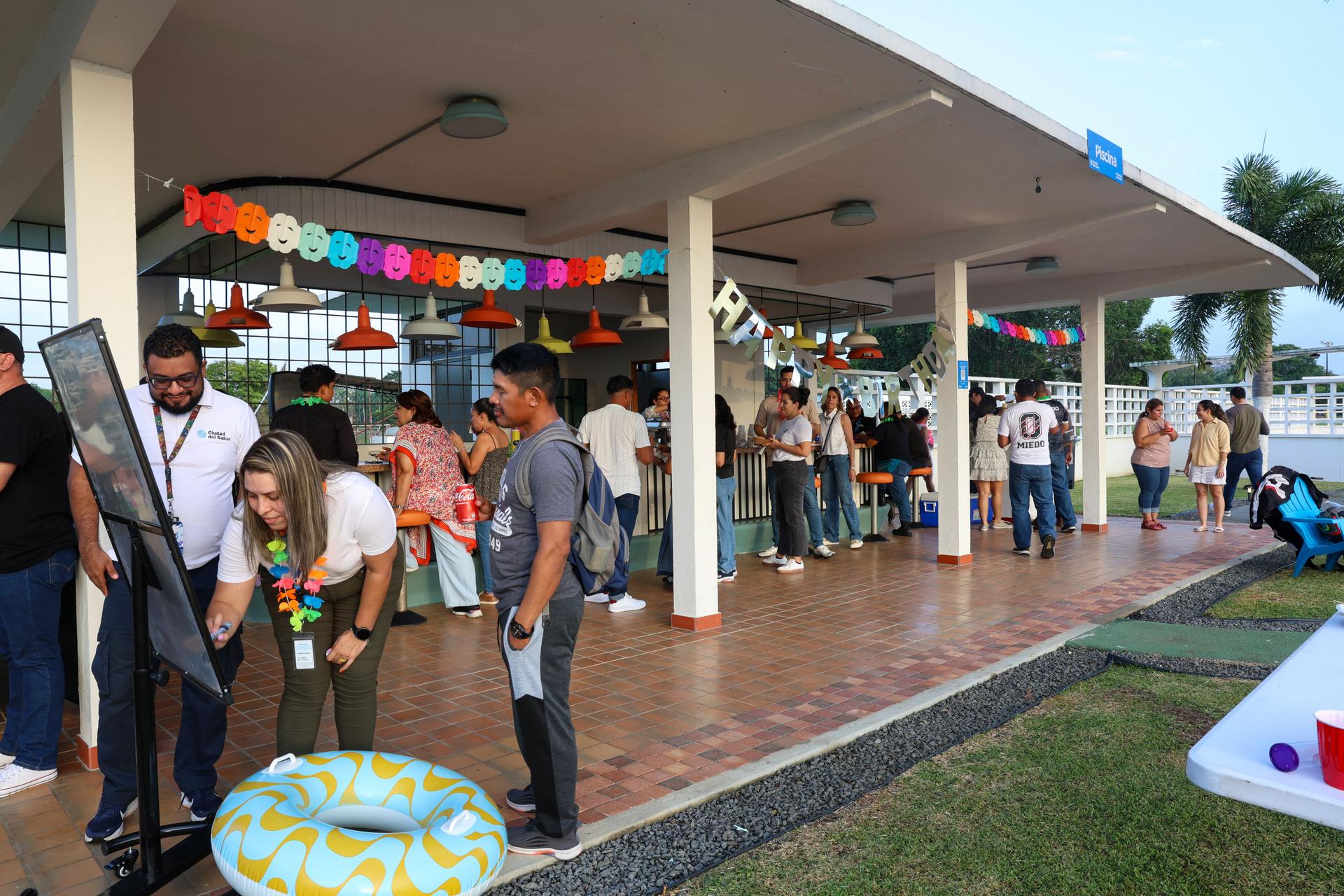 soy un alt por defecto por favor validar en imagen