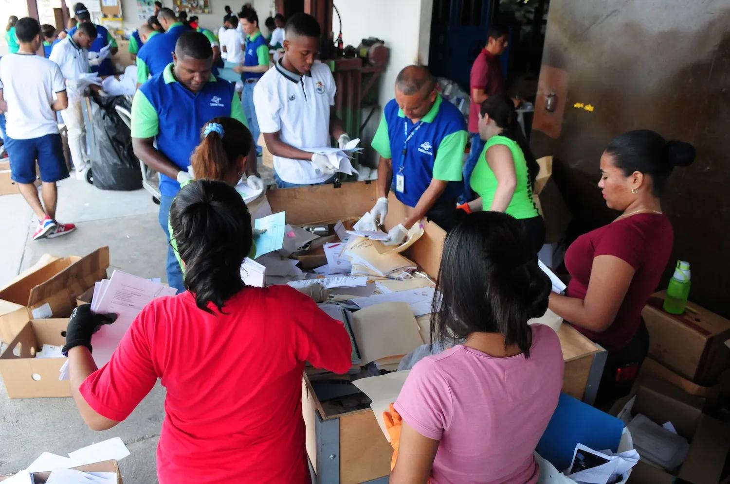 soy un alt por defecto por favor validar en imagen