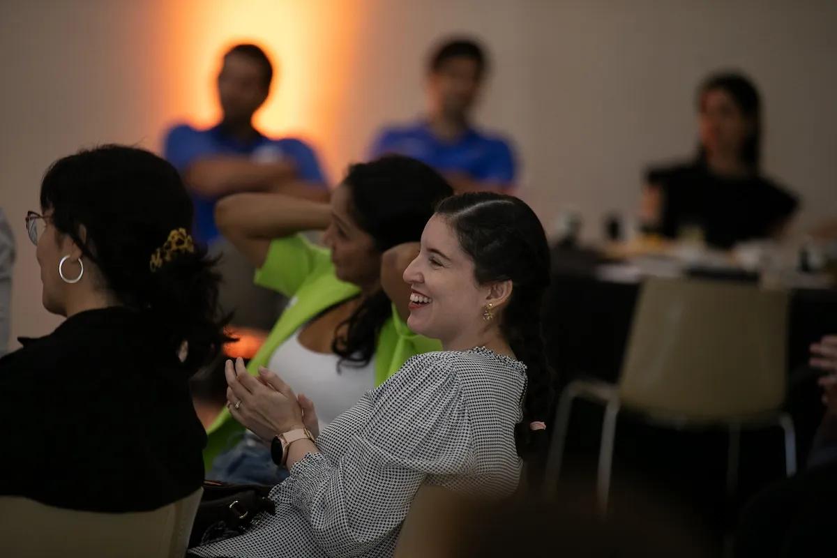 Mujer empresaria de ciudad del saber