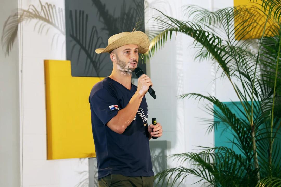 Expositor cuenta su experiencia en el proyecto