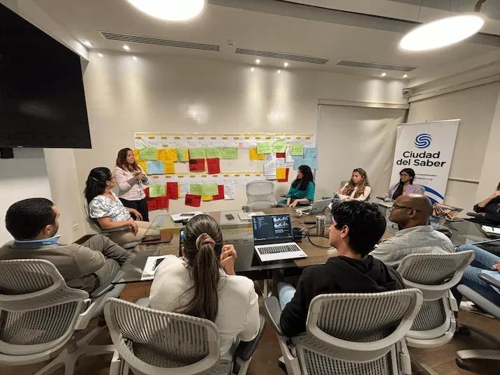 Equipo de Ciudad del Saber